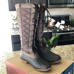 Brown weatherproof rain/snow boots